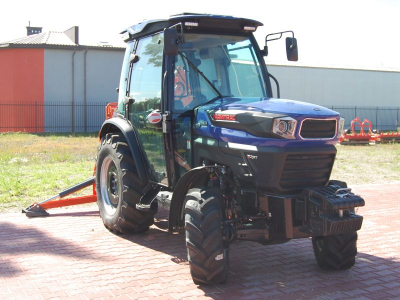 Traktor FARMTRAC 6075 EN